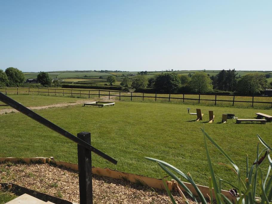 Ty Twt Vila Carmarthen Exterior foto